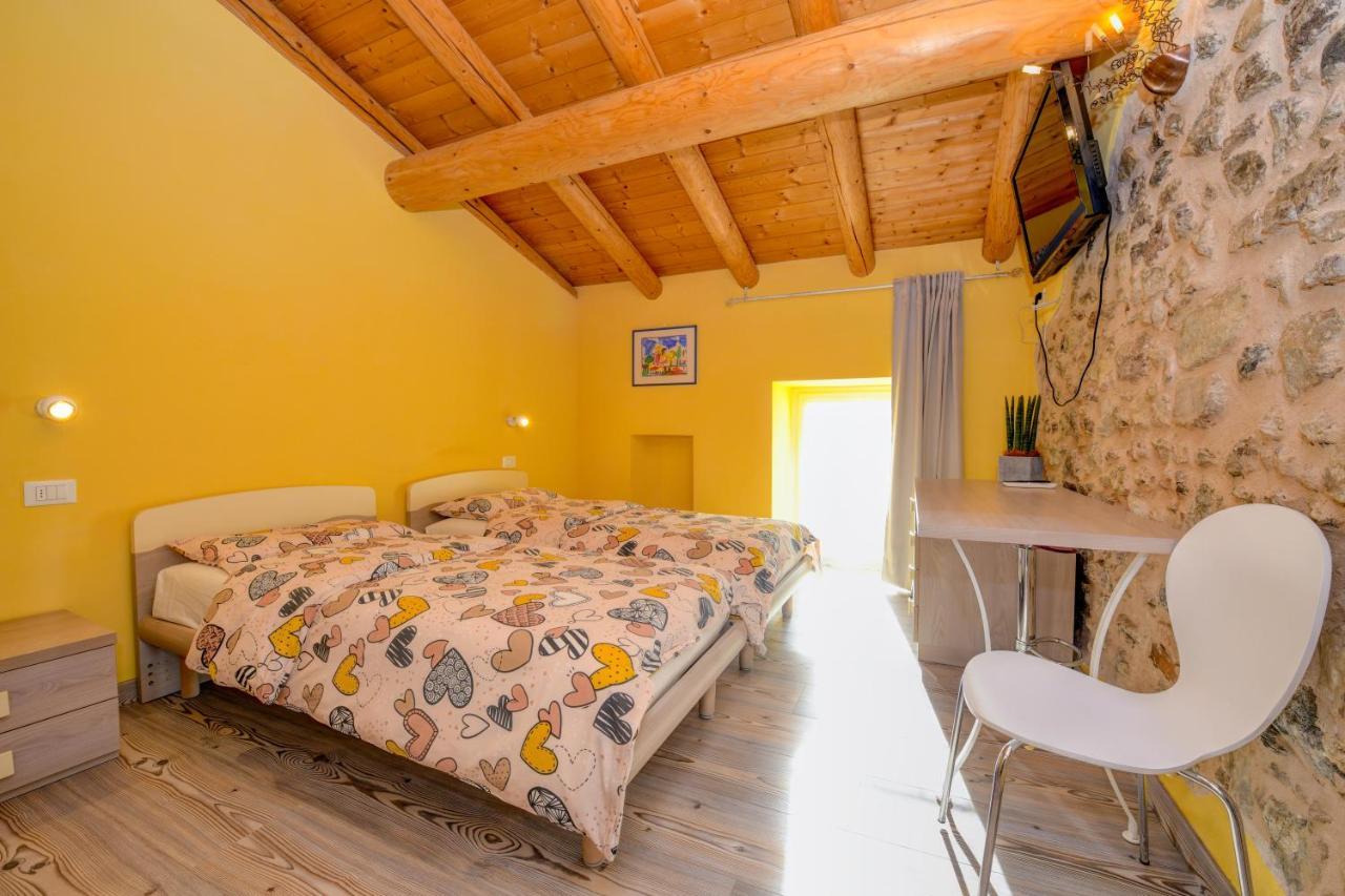Casa Nel Borgo - Il Gufo Διαμέρισμα Tremosine Εξωτερικό φωτογραφία