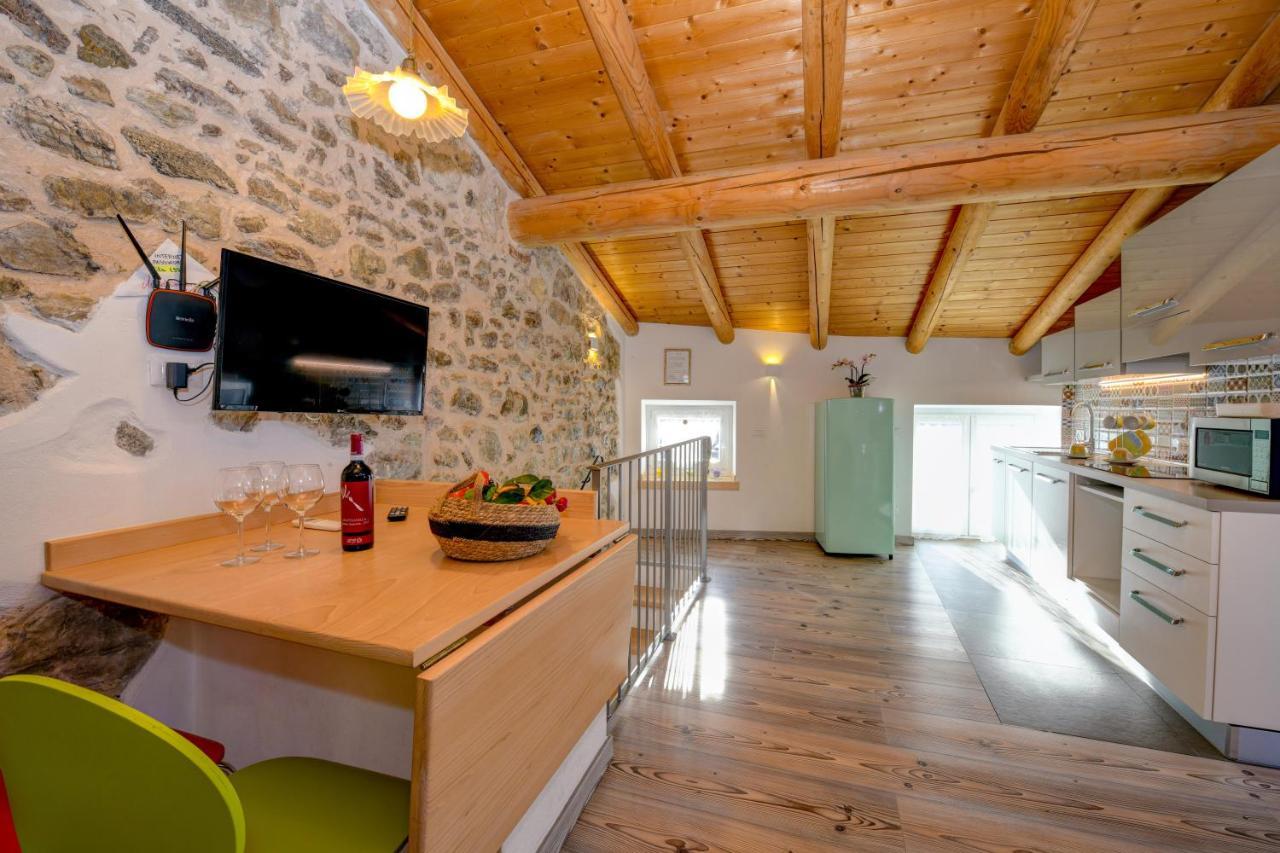 Casa Nel Borgo - Il Gufo Διαμέρισμα Tremosine Εξωτερικό φωτογραφία