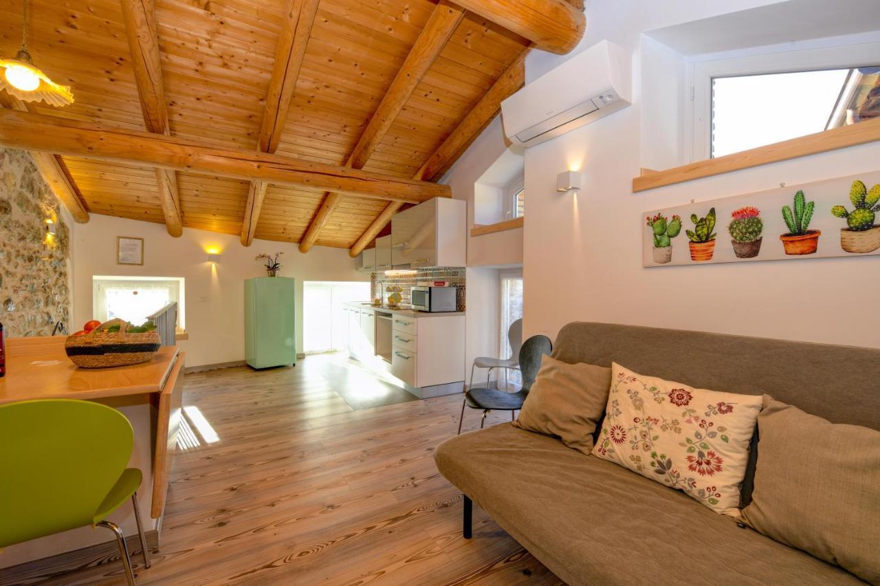 Casa Nel Borgo - Il Gufo Διαμέρισμα Tremosine Εξωτερικό φωτογραφία