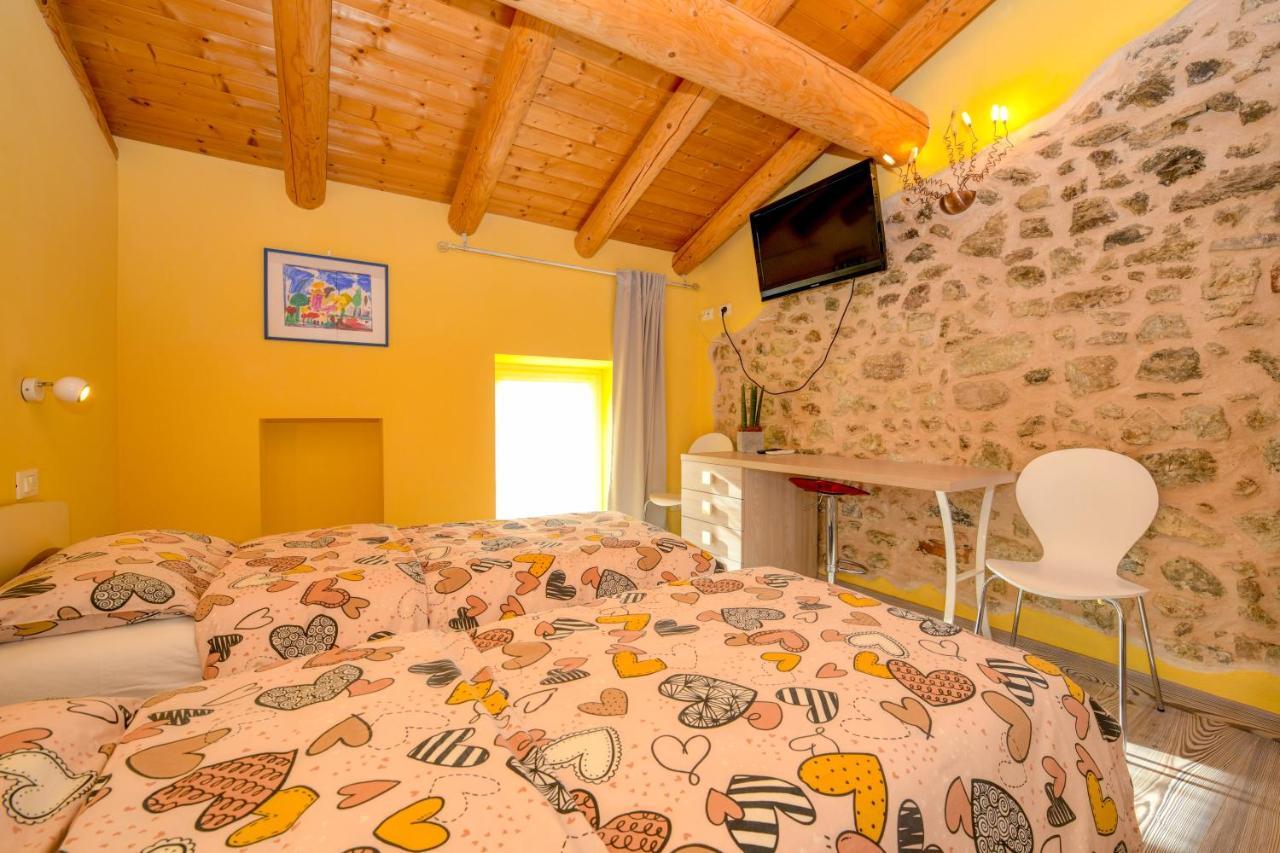 Casa Nel Borgo - Il Gufo Διαμέρισμα Tremosine Εξωτερικό φωτογραφία