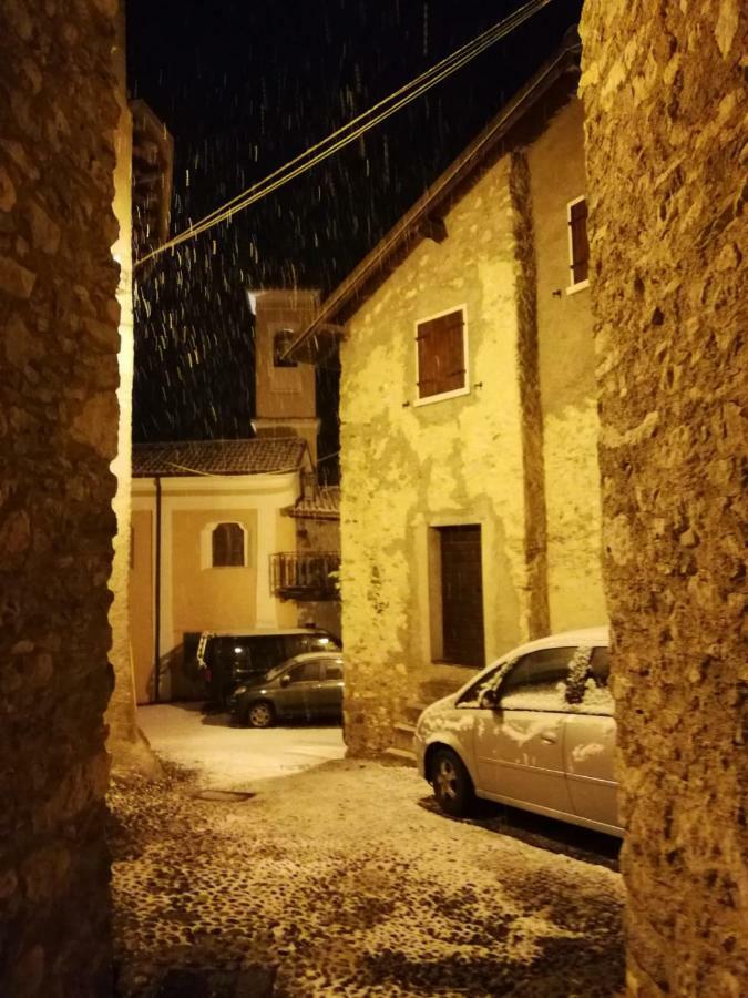 Casa Nel Borgo - Il Gufo Διαμέρισμα Tremosine Εξωτερικό φωτογραφία